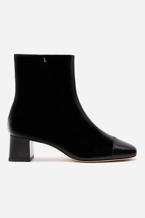 Simple Fit Chukka Silhouette Mini Edie Boot In Black Box Leather
