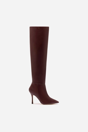 Model Kate Hi Boot In Burgundy Leather