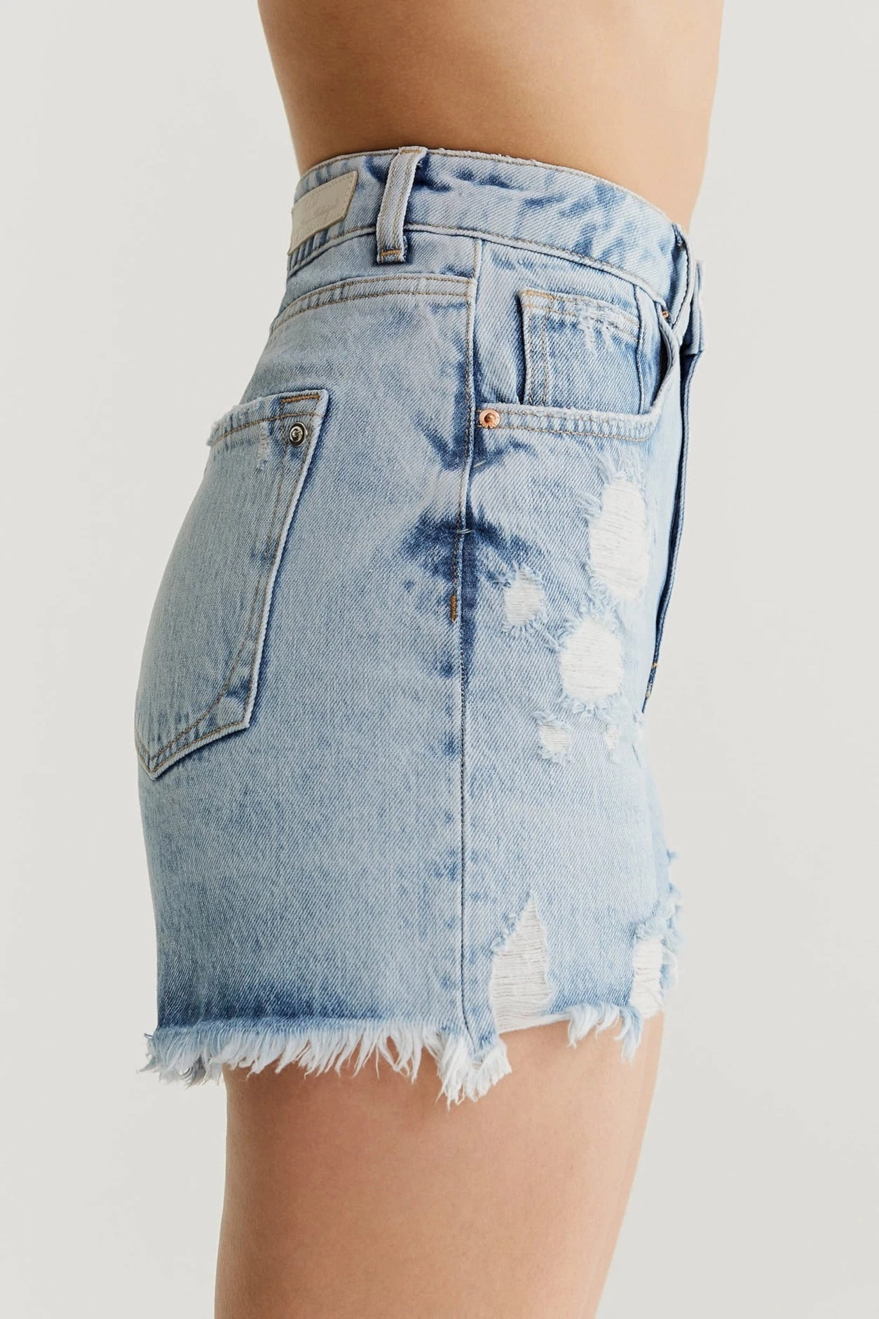 Naomi - Shorts - Light Blue Destroyed Comfortable Look tailored look