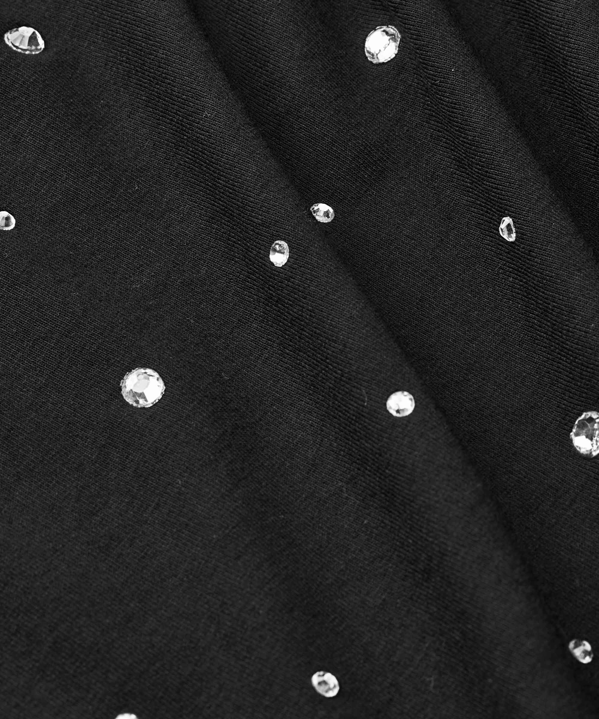 1010215 MaBadisna Top - Black Built In Filter Layer