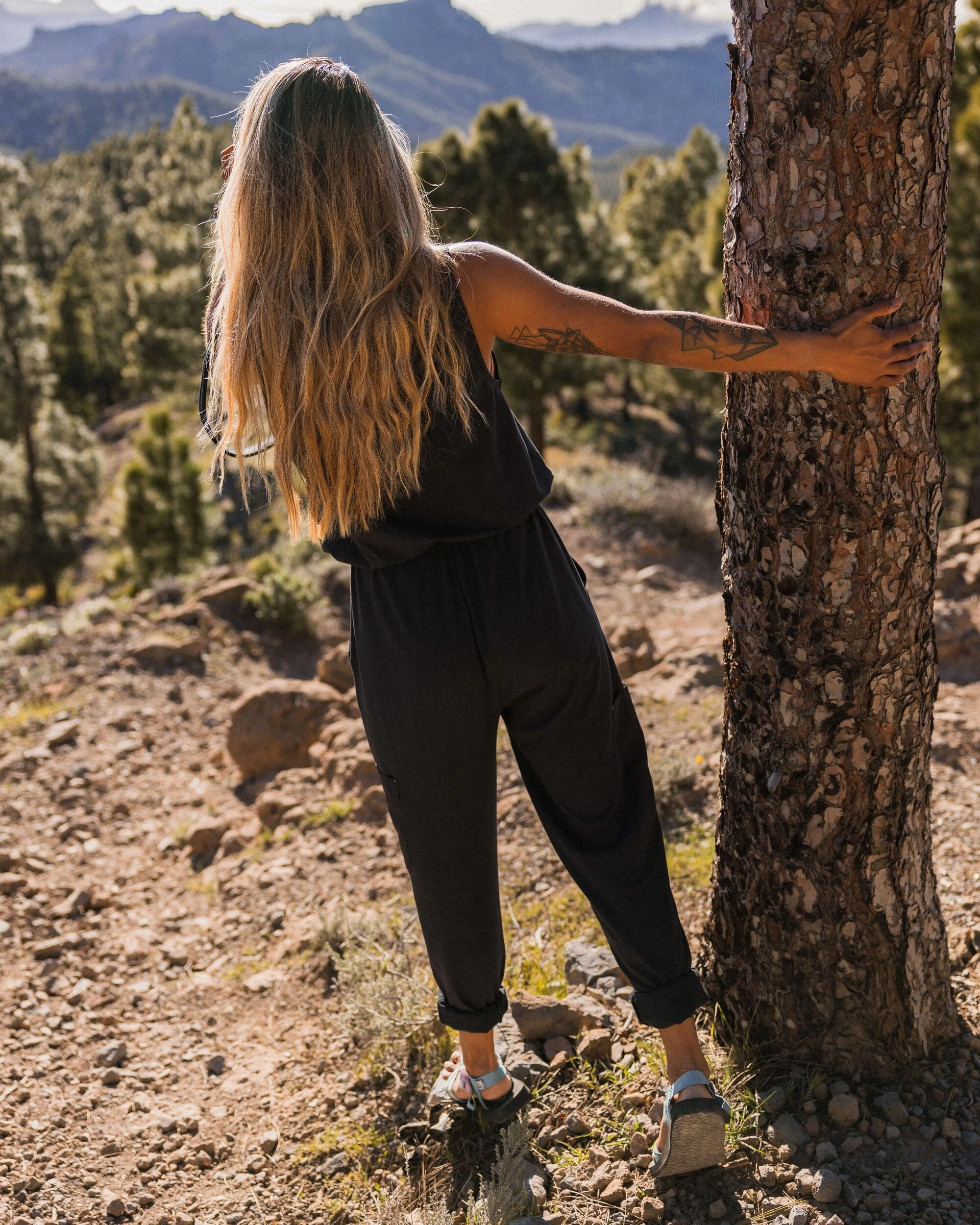 Aria Jumpsuit - Black Perfect Design