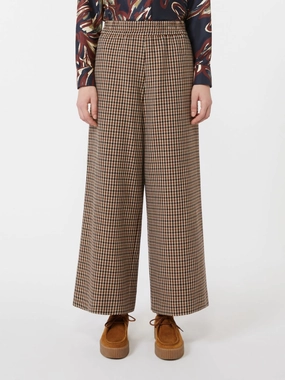 Casual Active Wear Weekend Max Mara Ebe Trousers in Red Purple