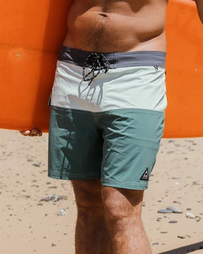 Cutback NetPlus? Recycled Boardshort - Spearmint/Deep Ocean Summer essentials