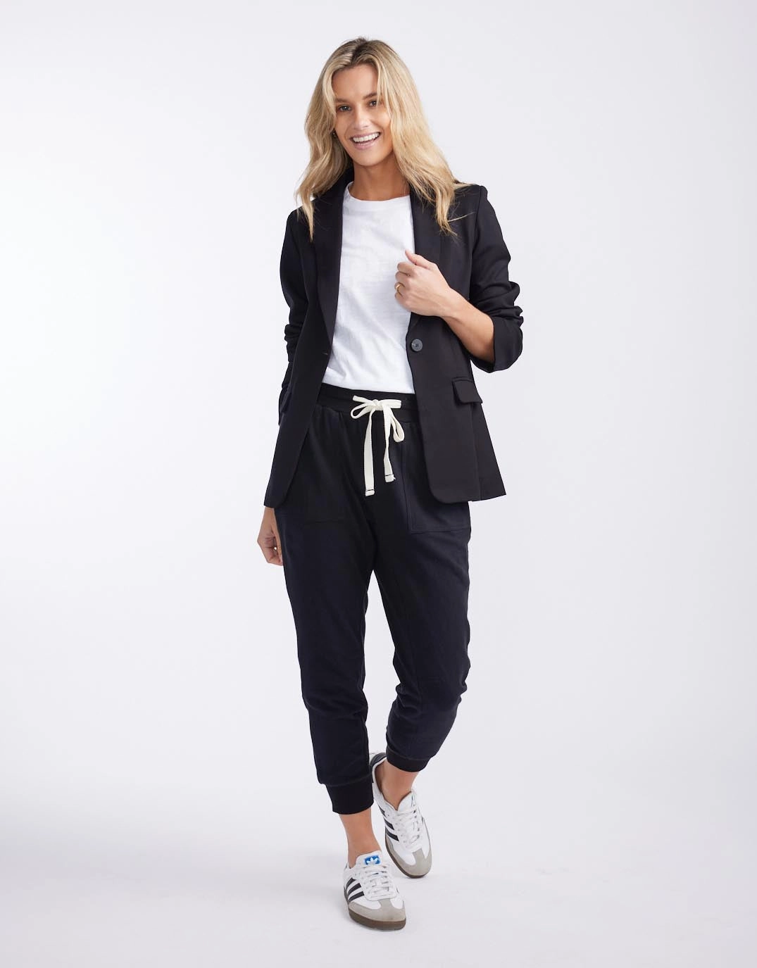 The Sunset Pant - Black Flexible Movement
