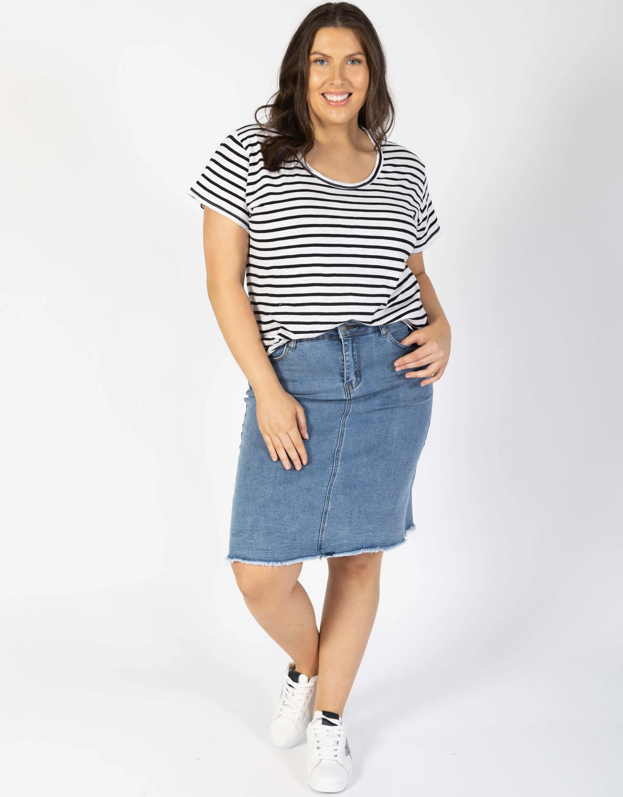Original Round Neck T-Shirt - Black/White Stripe Textured Surface EcoConscious Processing