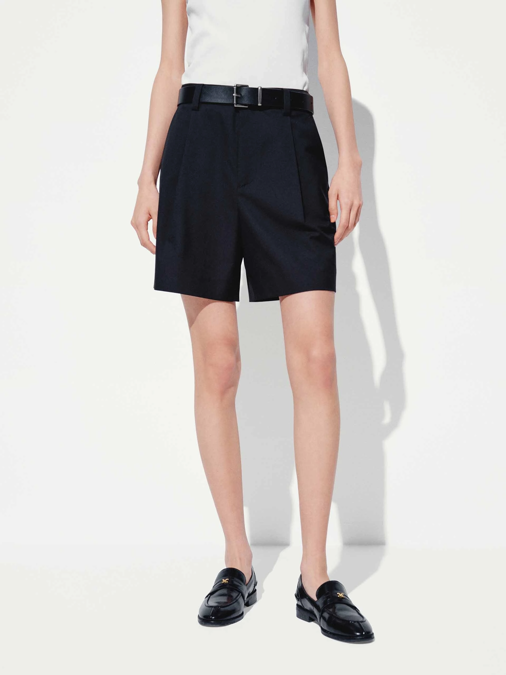 Colorfast Treatment Sport Layer Straight Side Pocket Shorts