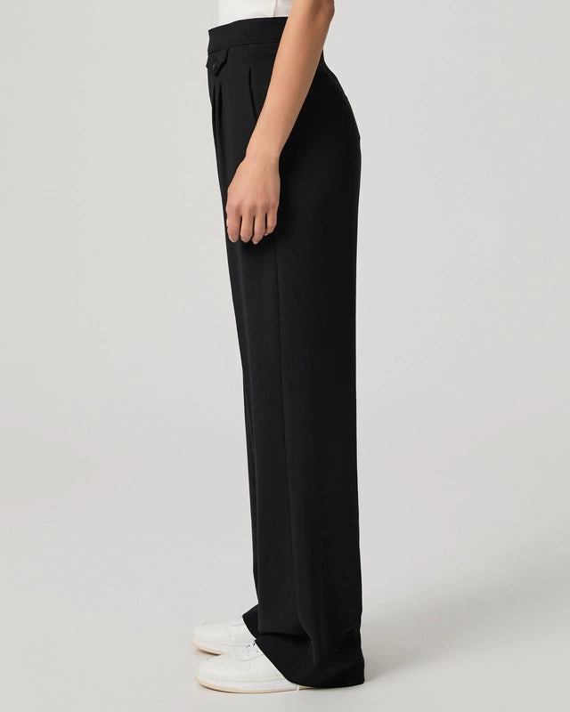 Casual Fit Paige Jeans Brigida Pant in Black