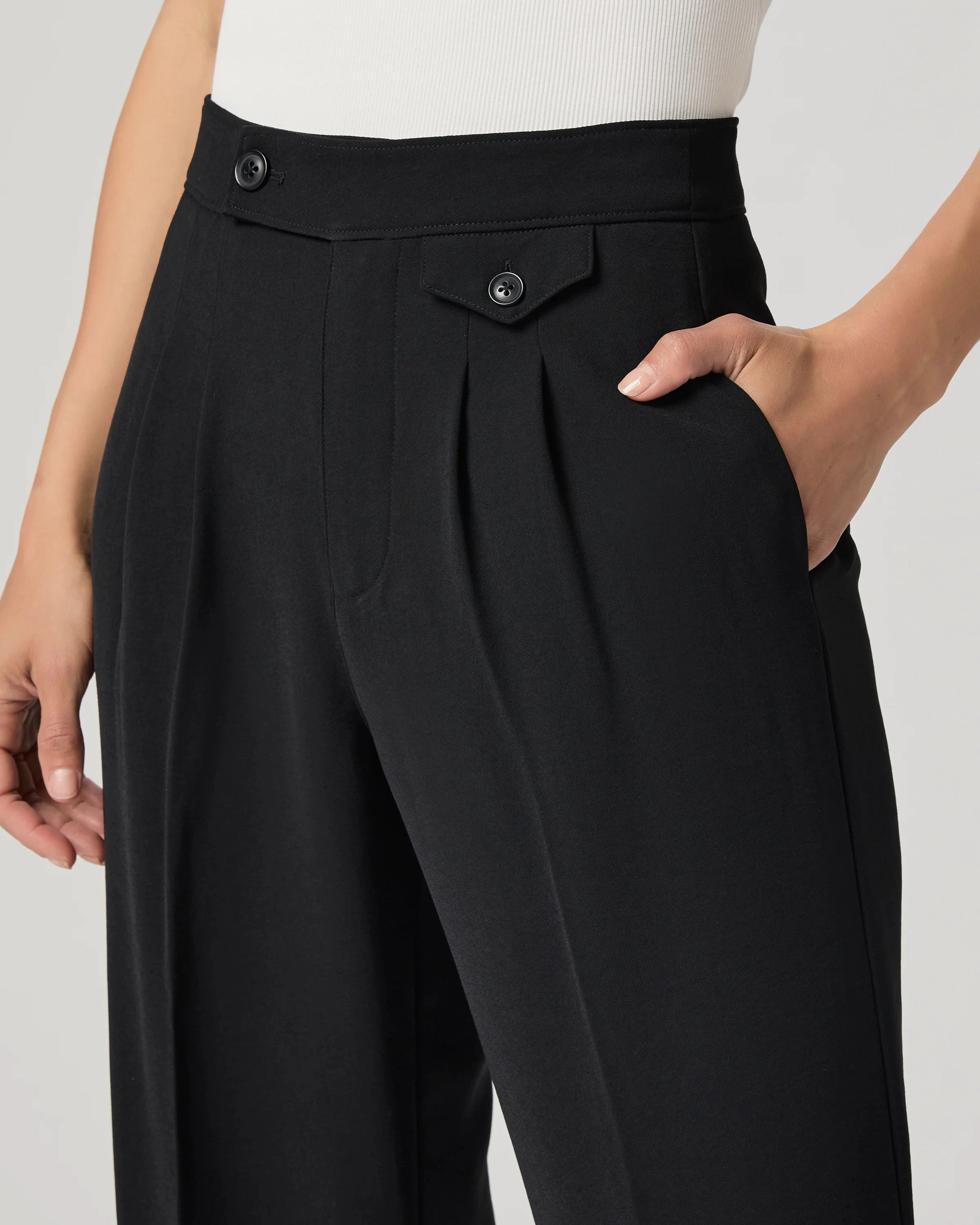 ReinforcedHemline Paige Jeans Brigida Pant in Black