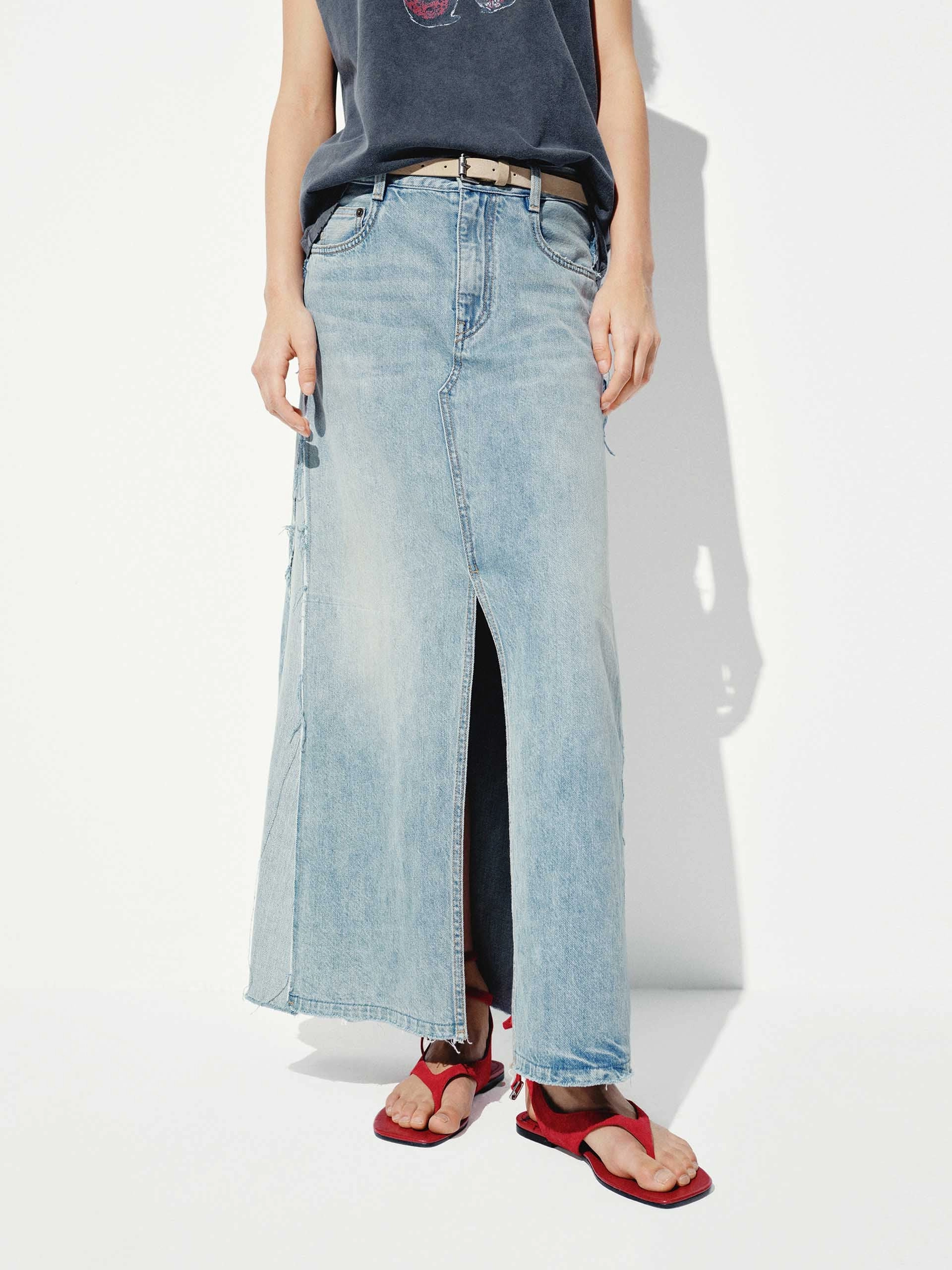 Light Outfit Paneled Detail Maxi Denim Skirt