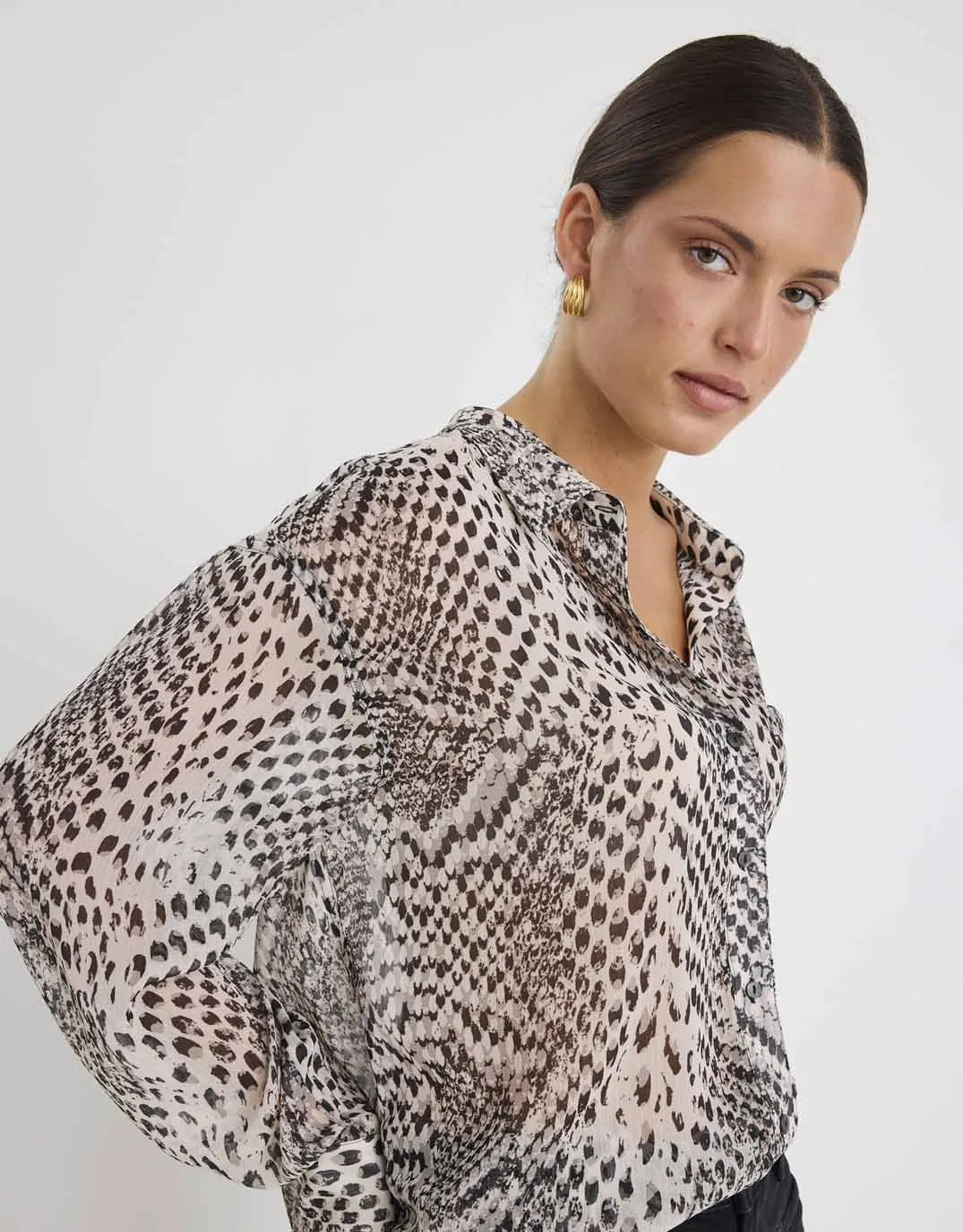 Seasonal Wardrobe Felix Shirt - Charcoal Snake