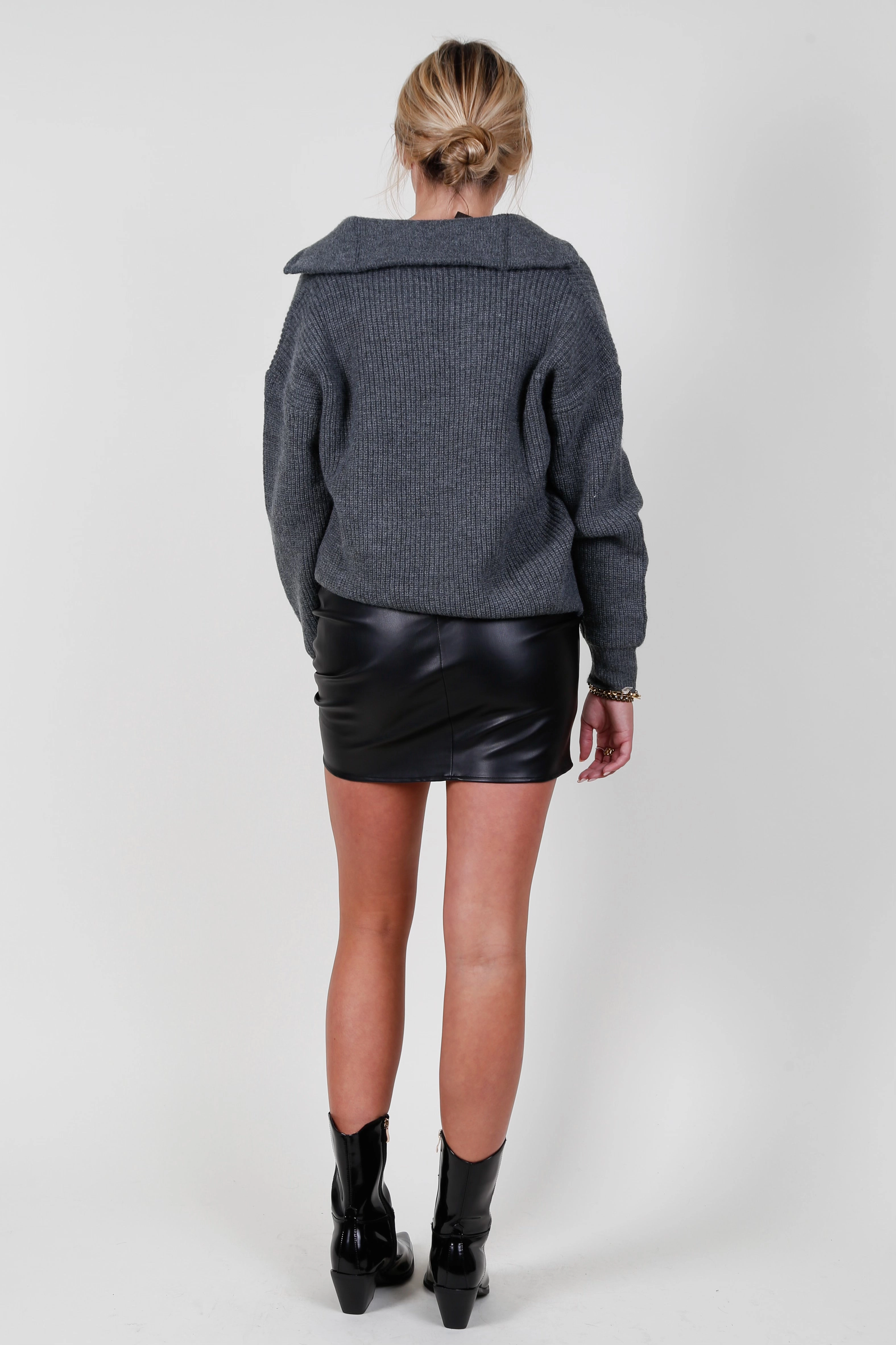 ASTR | The Dancing Queen Faux Leather Mini Skirt - Black Contemporary Design
