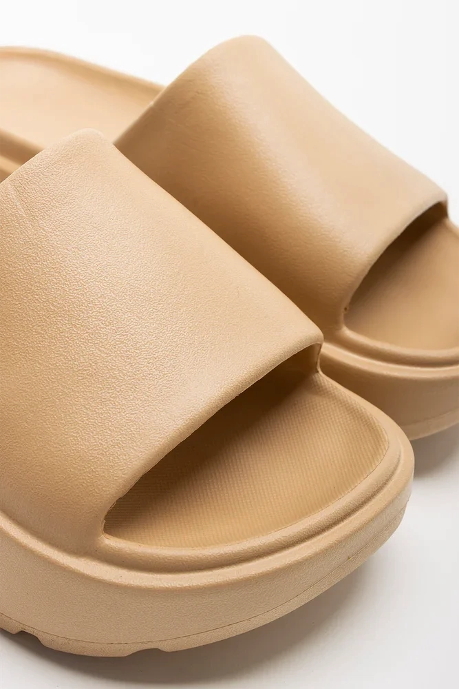 Platform Slide Natural Easy Clean Surface