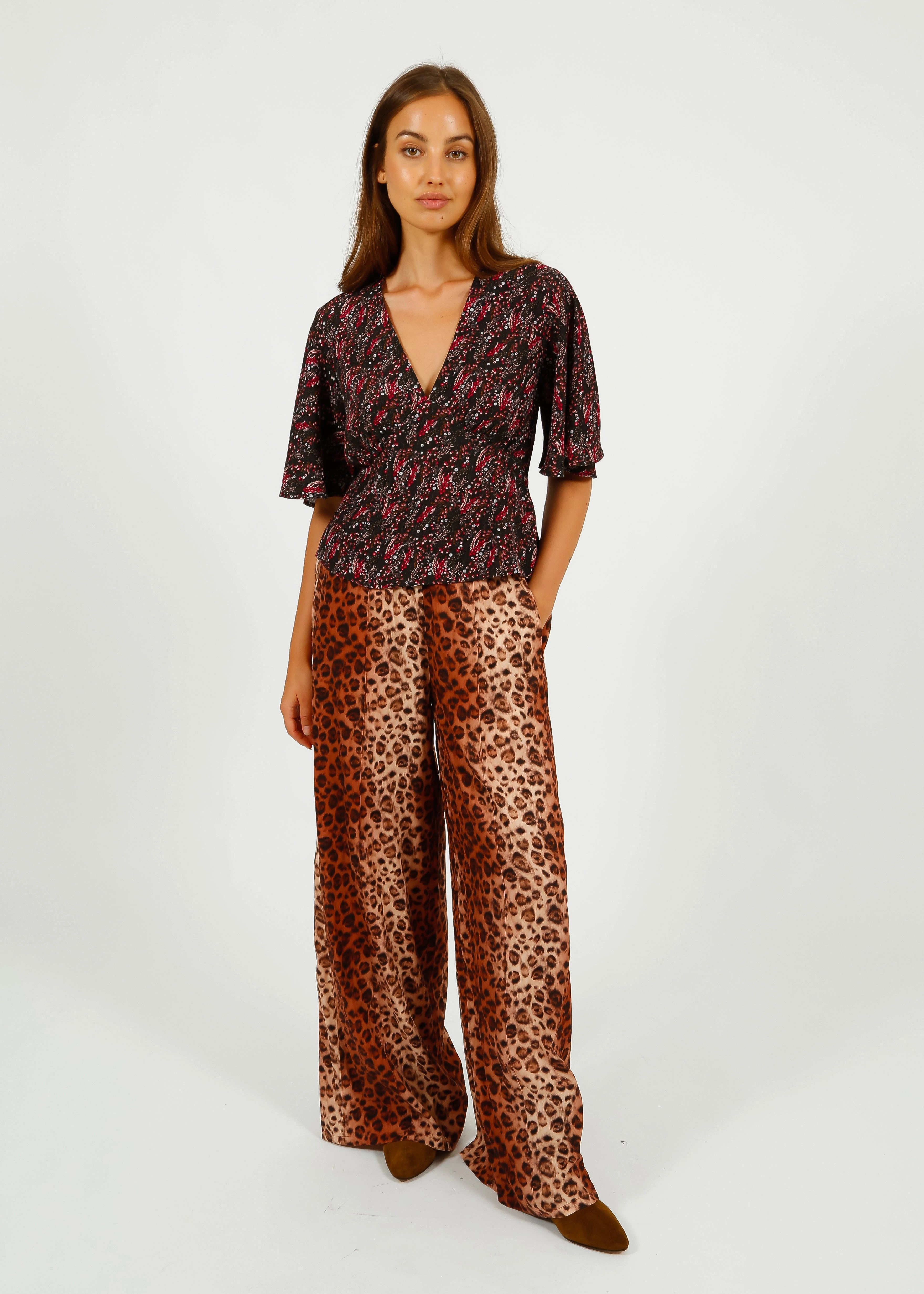 Primrose Park Kylie Trousers in Leopard Water Repellent FlexibleStretchWeave
