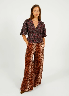 Primrose Park Kylie Trousers in Leopard Chill Mode MultiPocketDesign