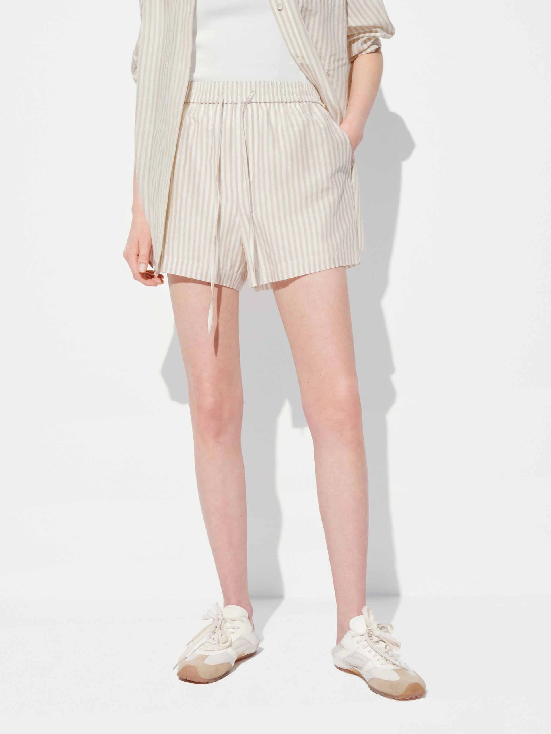 Warm Layers Versatile Layering Capability Cotton Silk Striped Shorts