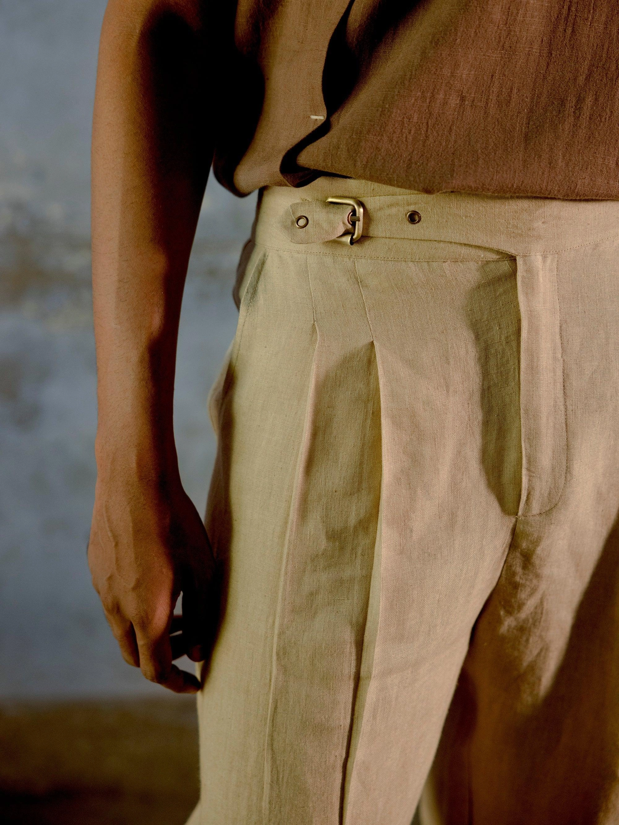 Effortless Wear Linen Buckled Pants