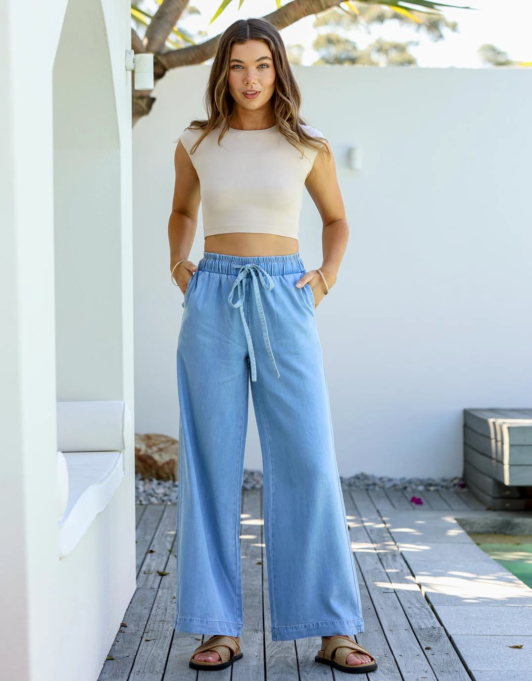 Rae Drawstring Jean - Light Blue Elegant Bold Look Light Layers