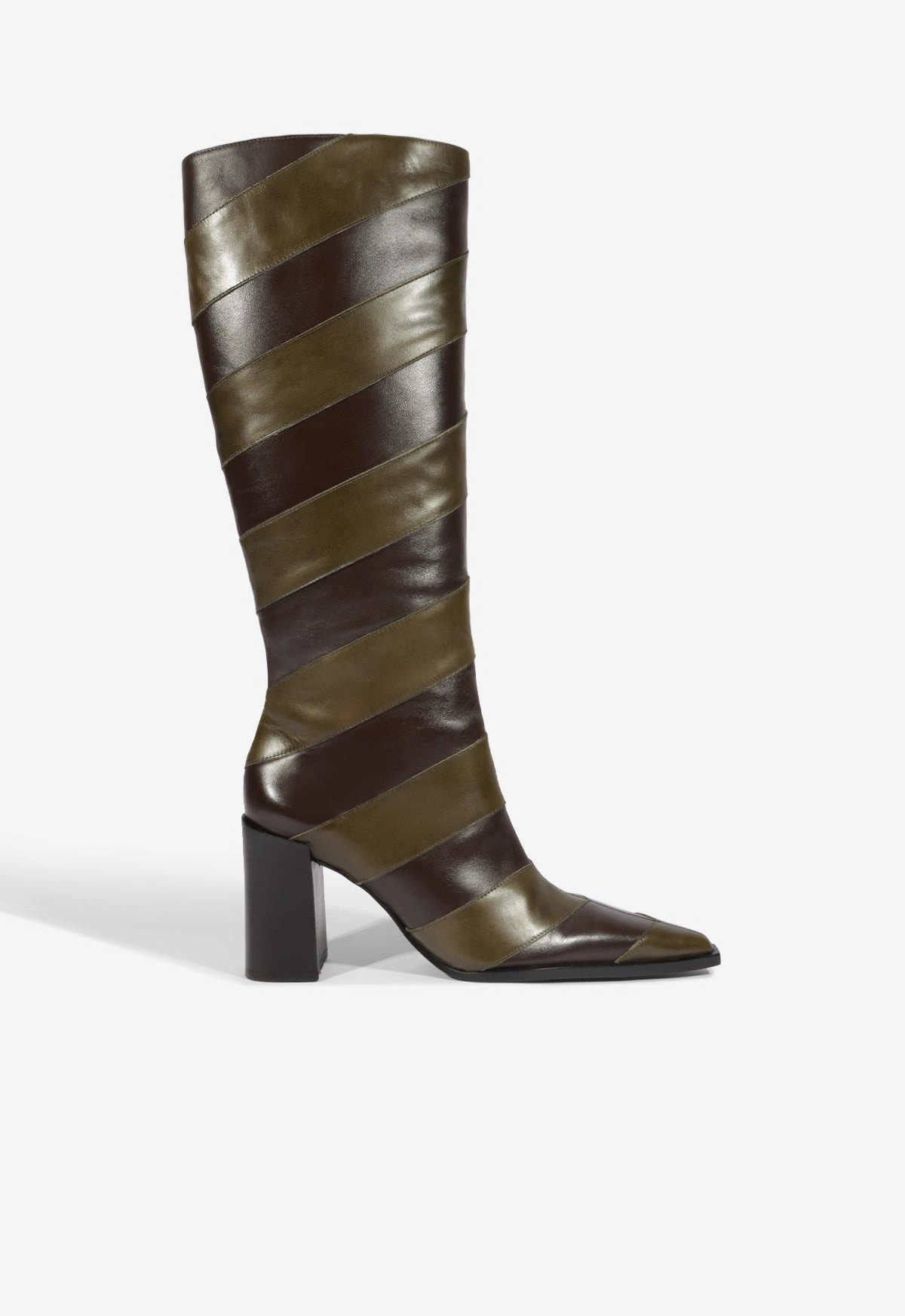 Hard Terrain Raffaela Up Chevron Boot
