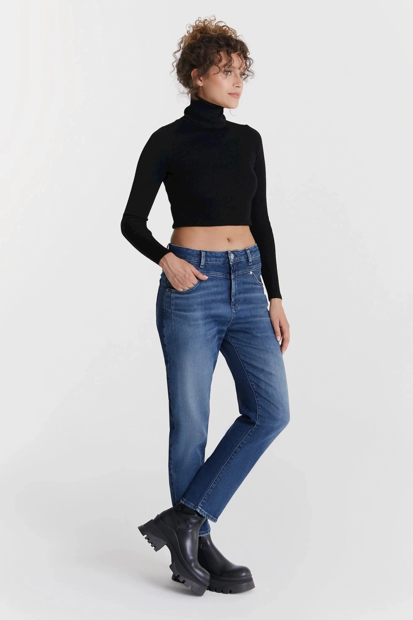 Victoria - Boyfriend Jean - Dark Blue - L30 Thermal Lining Performance Wear