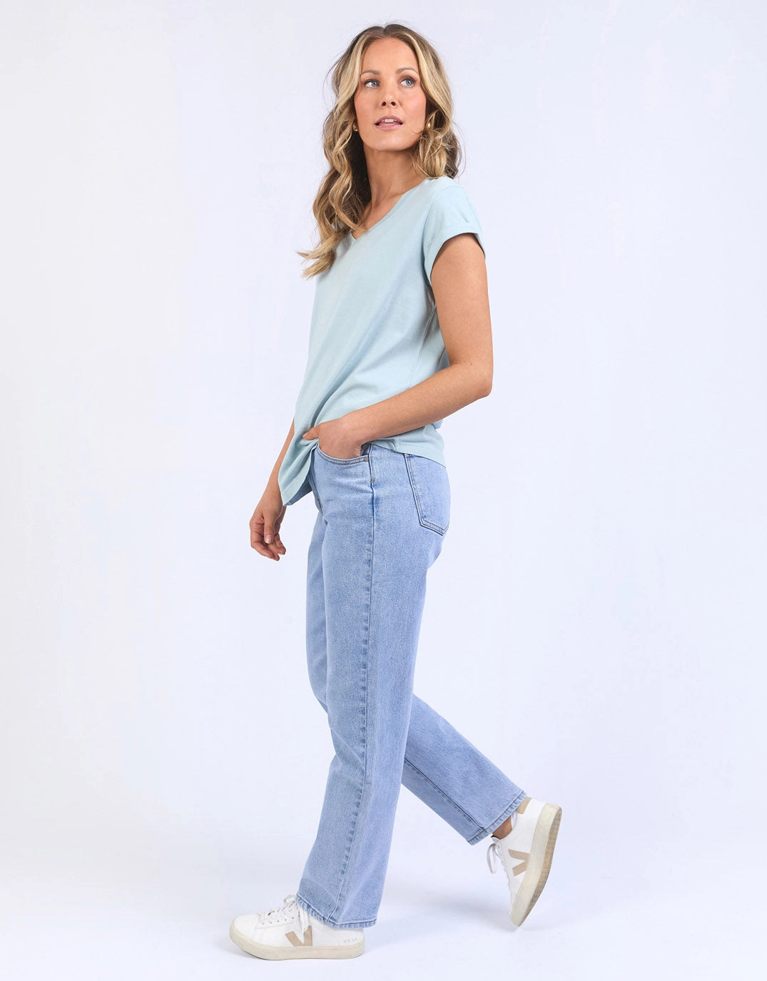 Travel Essential Manly Vee Tee - Blue Bell