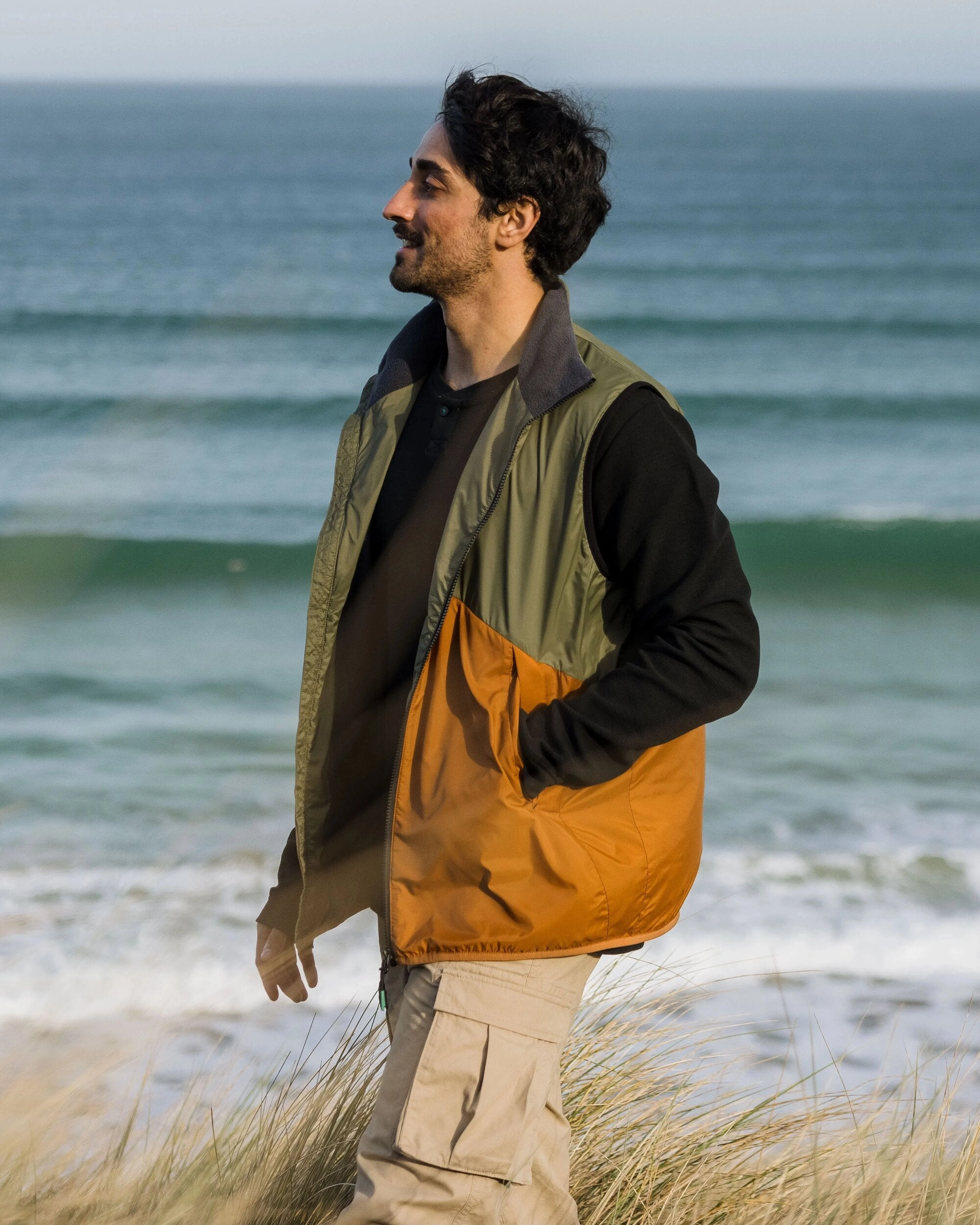 Elastic Binding Bonded Collars Dusk Recycled Insulated Gilet - Dusty Olive