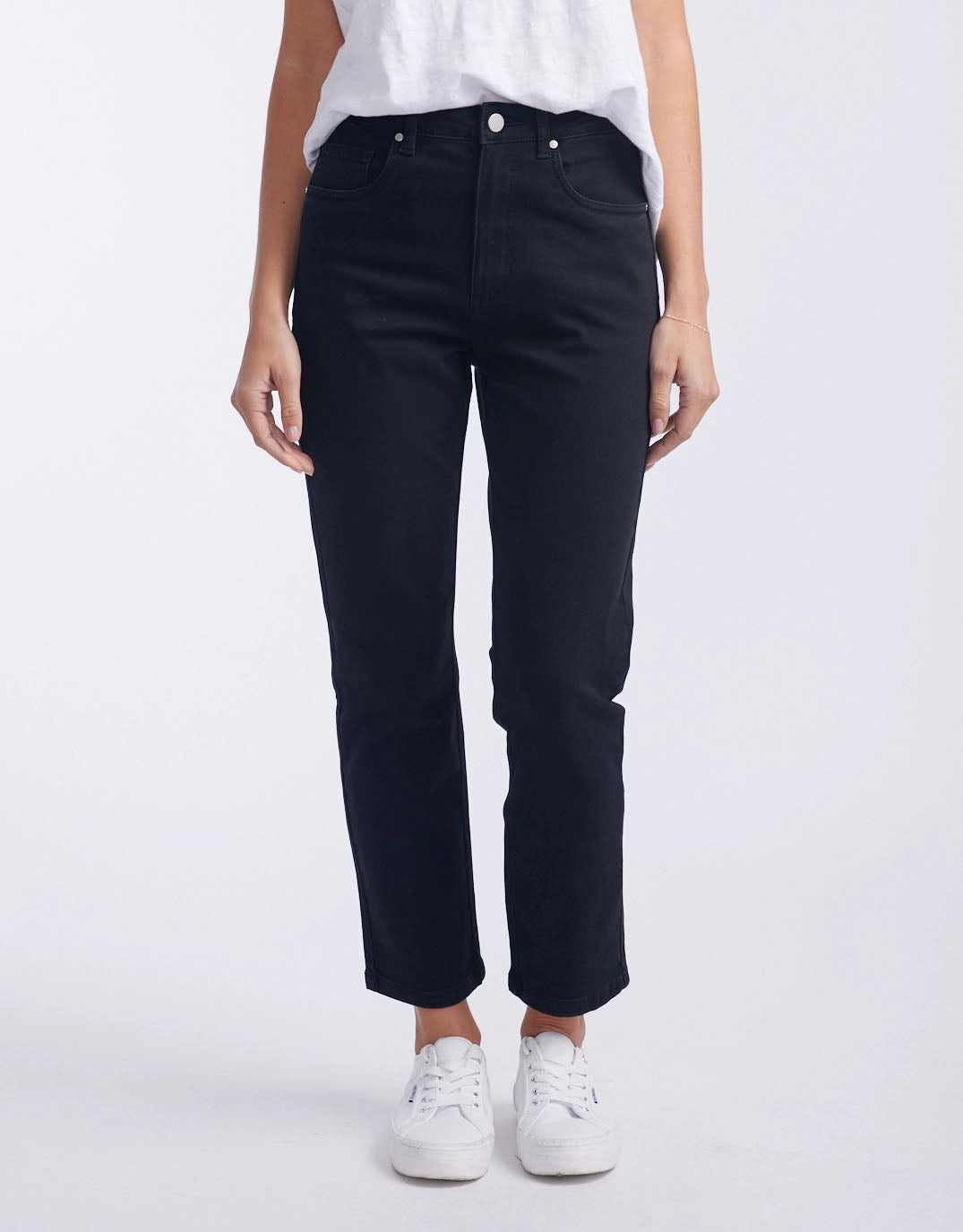Noelle Straight Leg Jean - Black Four Way Stretch Fabric Resilient material