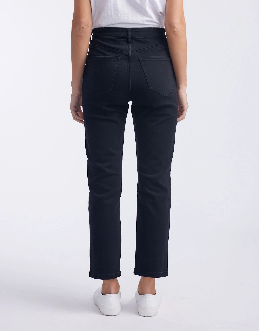 Noelle Straight Leg Jean - Black Fit and Comfort