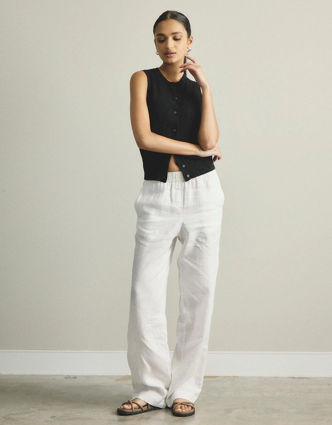 without pockets Kyra Button Tank - Black