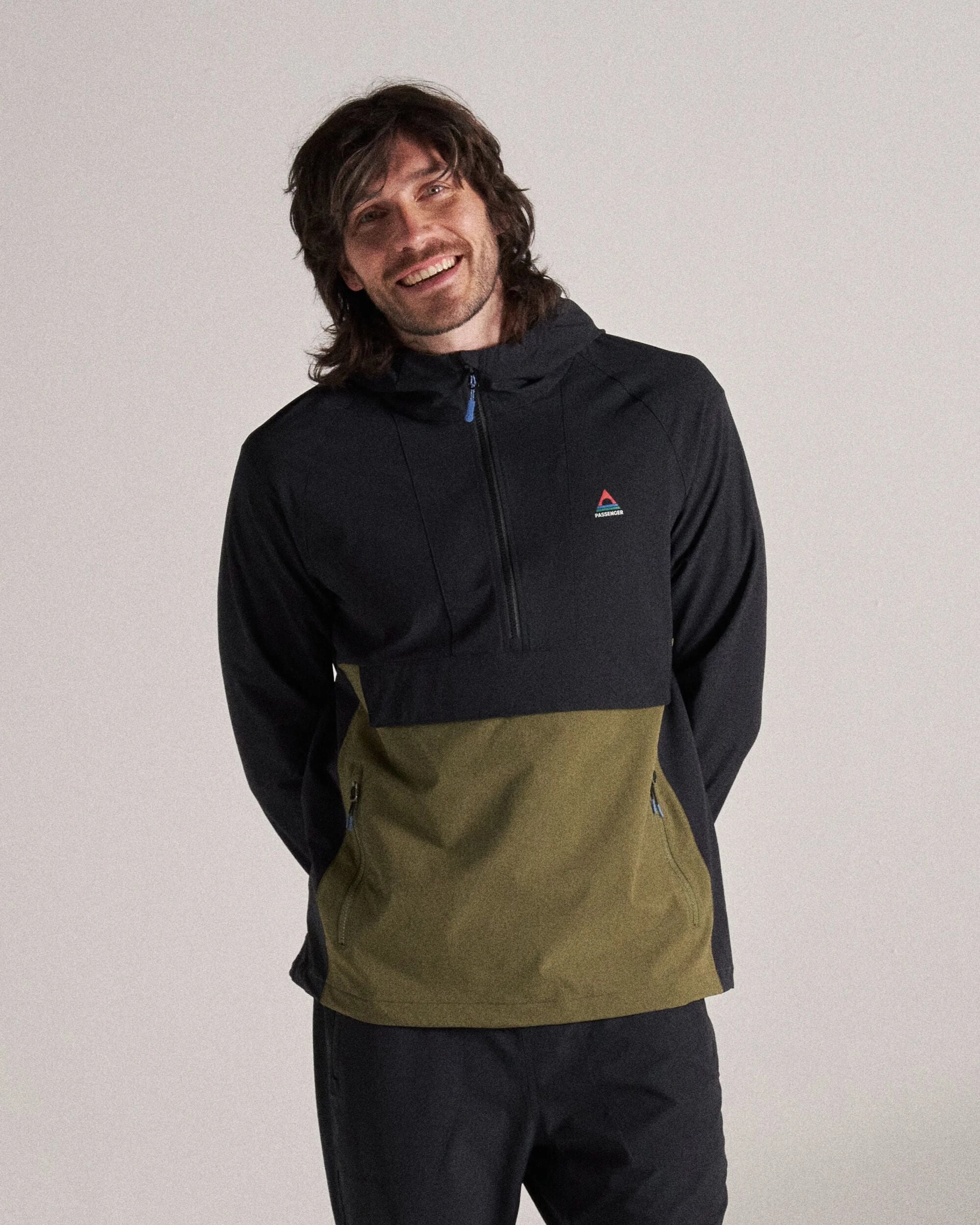 Stand Up Collar Roamer Light Recycled Softshell Anorak - Black/Khaki