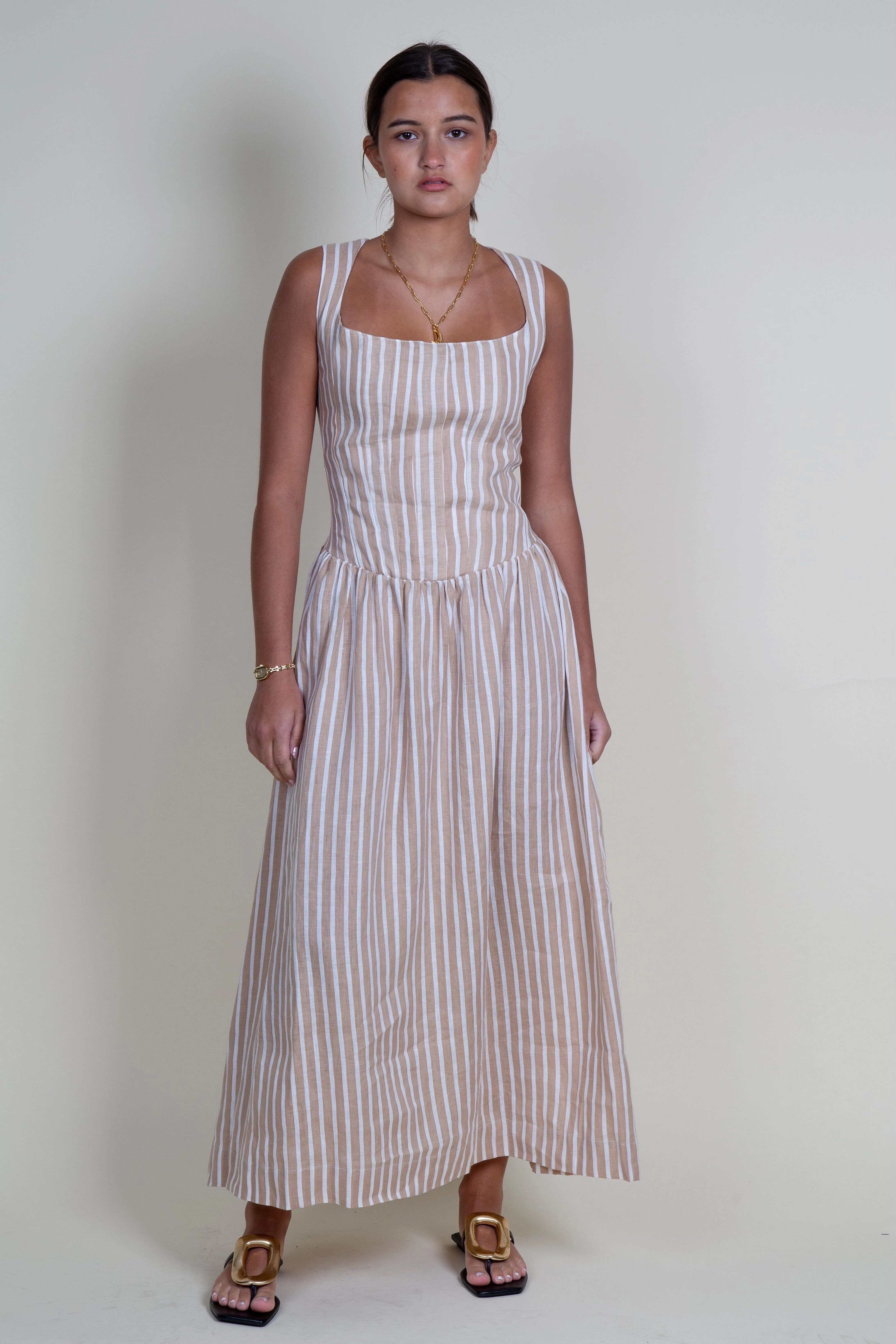 S/W/F | Fitted Bodice Midi - Oneway Movement Friendly