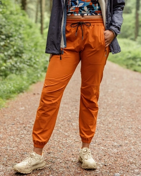 Wrinkle Resistant Finish Minimal Style Sandstone Recycled Active Trail Jogger - Sunset Orange