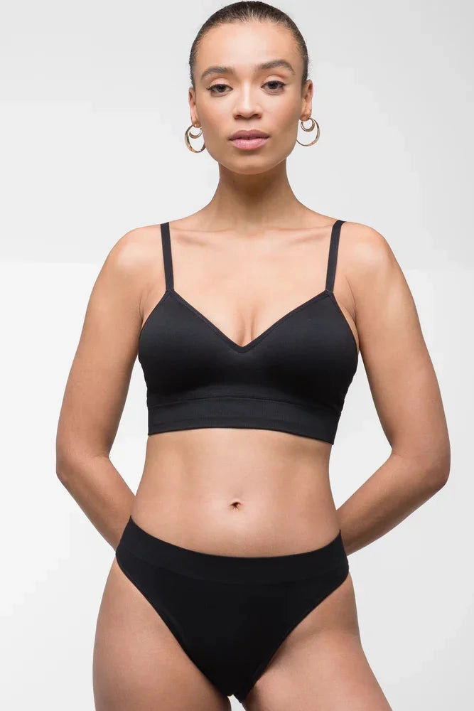 Stretch Recovery Fabric Seam-Free Bralette Black