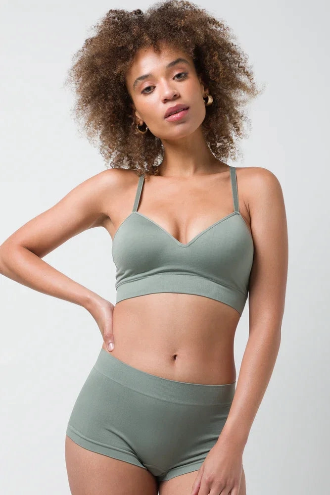 layering Durable structure Seam-free Bralette Green
