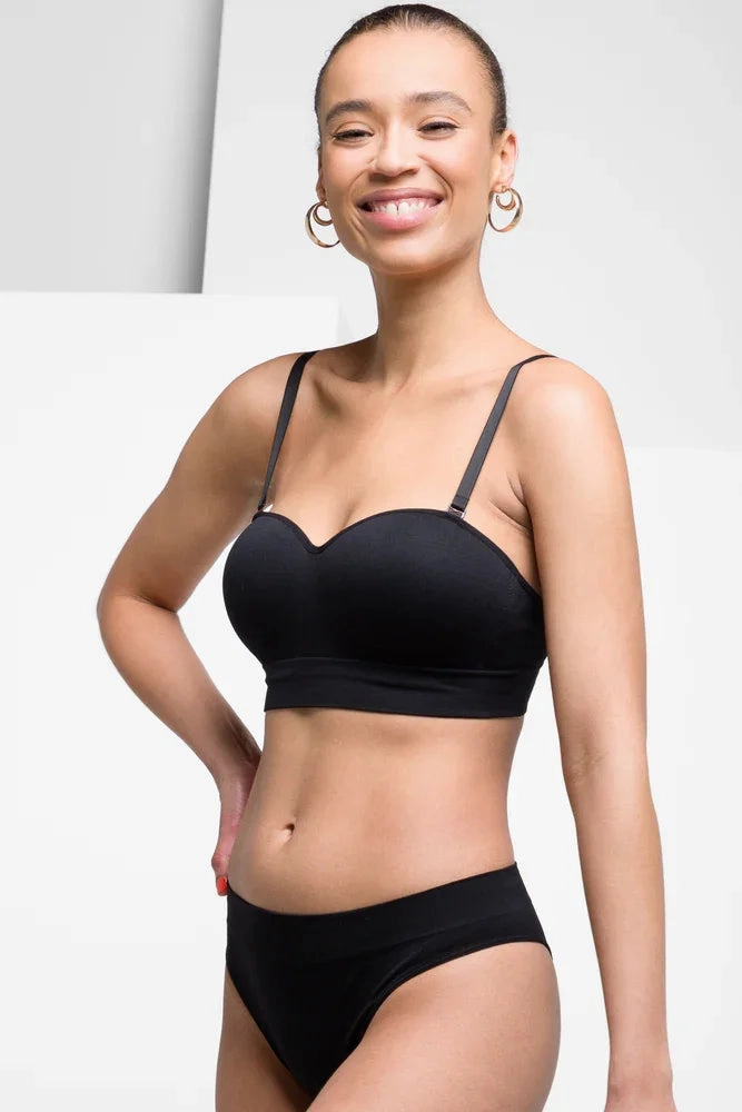 Relaxed fit seams Seamfree Multiway Bra Black