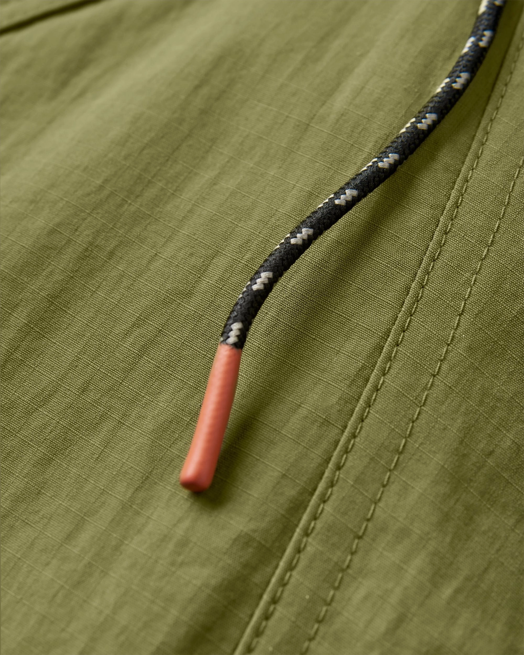 Versatile Layering Weight No Wrinkle Seek Out Water Resistant Anorak - Khaki
