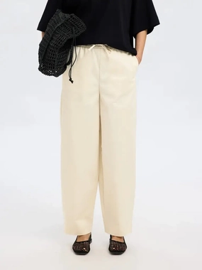 SELECTED Juma Loose Barrel Pant in Birch No Iron Timeless Comfort Wear