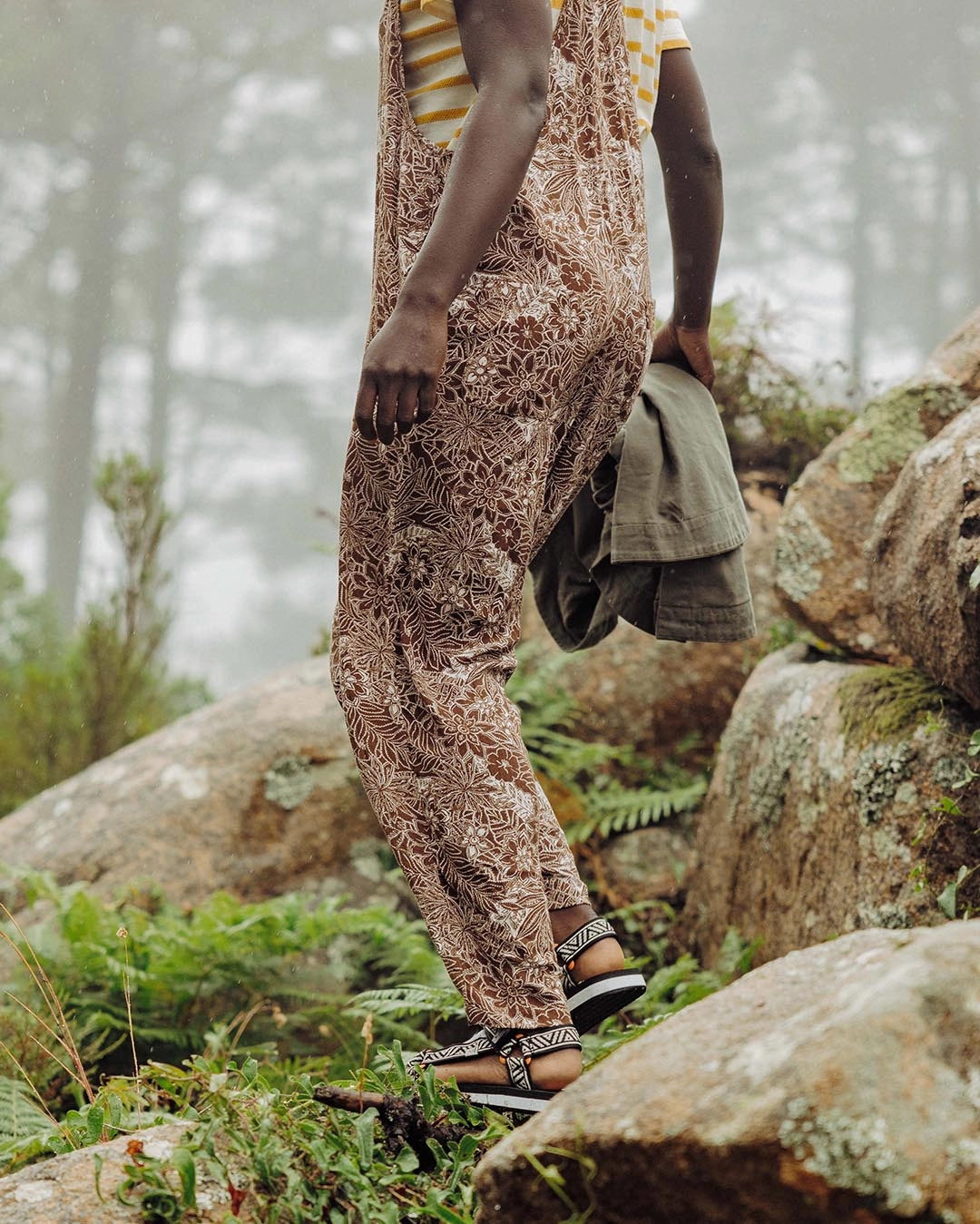 MoistureWickingFabric Serenity Dungarees - Chestnut Floral Pattern