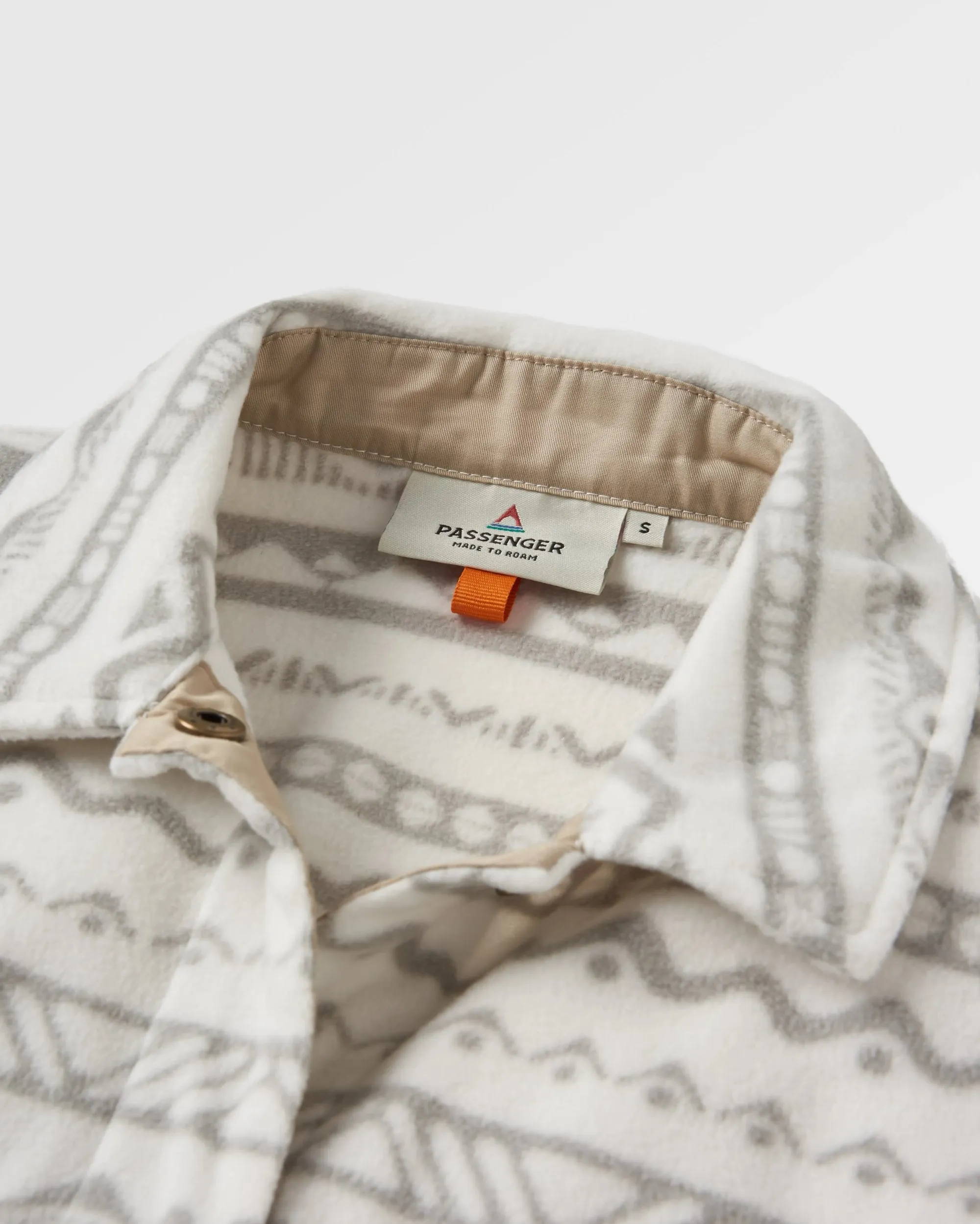 Geometric Design Durable Buttons East Recycled Polar Fleece Shirt - Mountain Geo Vintage White