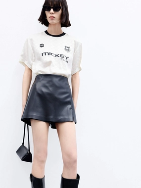 Impact Absorbing Padding Anti Odor Treatment Side Slit PU Leather Skort
