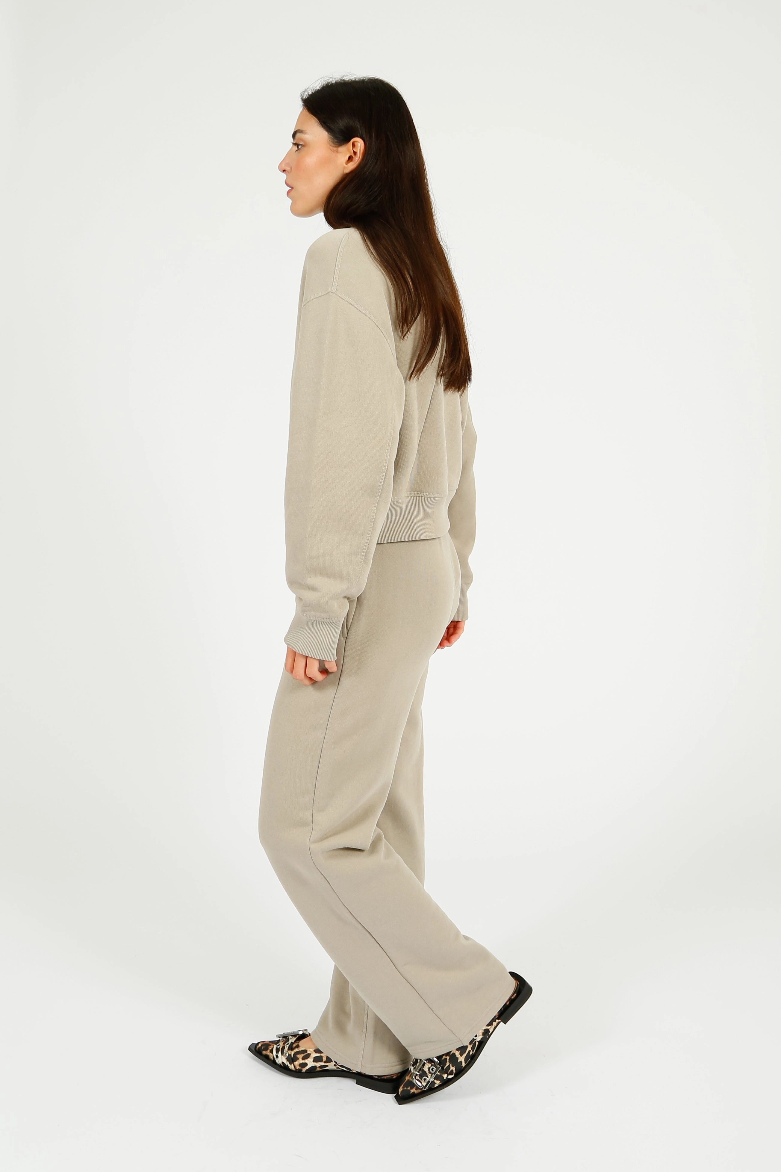 Layer Ready Daily Comfort Fit R&B Vintage Terry Wideleg Sweatpant in Fossil