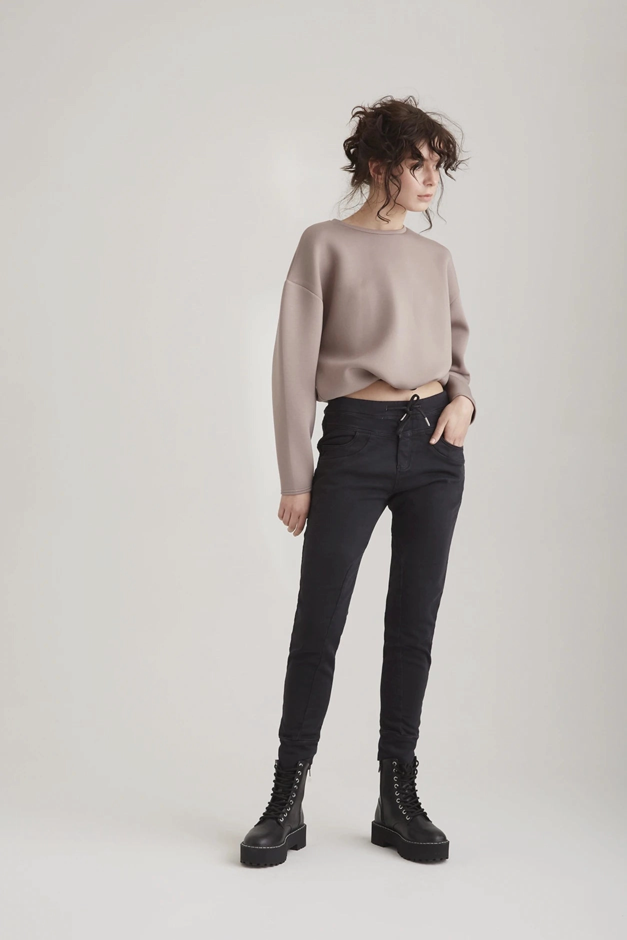 No Tag Mila  Slim Jogger Pant -  Black - 27" Inseam L01