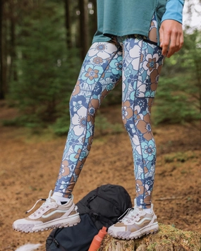 Minimalist Style Winter Sports Mantra Recycled Active Legging - Vintage Floral Aqua