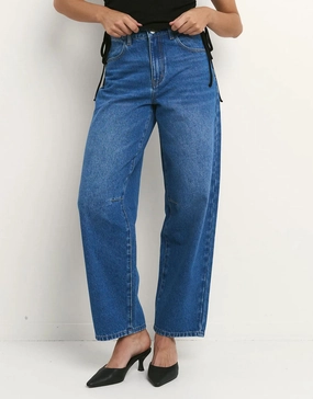 Travel Essential Berlin Barrel Leg Jean - Mid Blue
