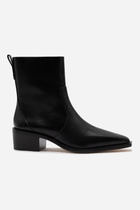 Country Soul Responsive Midsole Florencia Low Boot In Black Leather