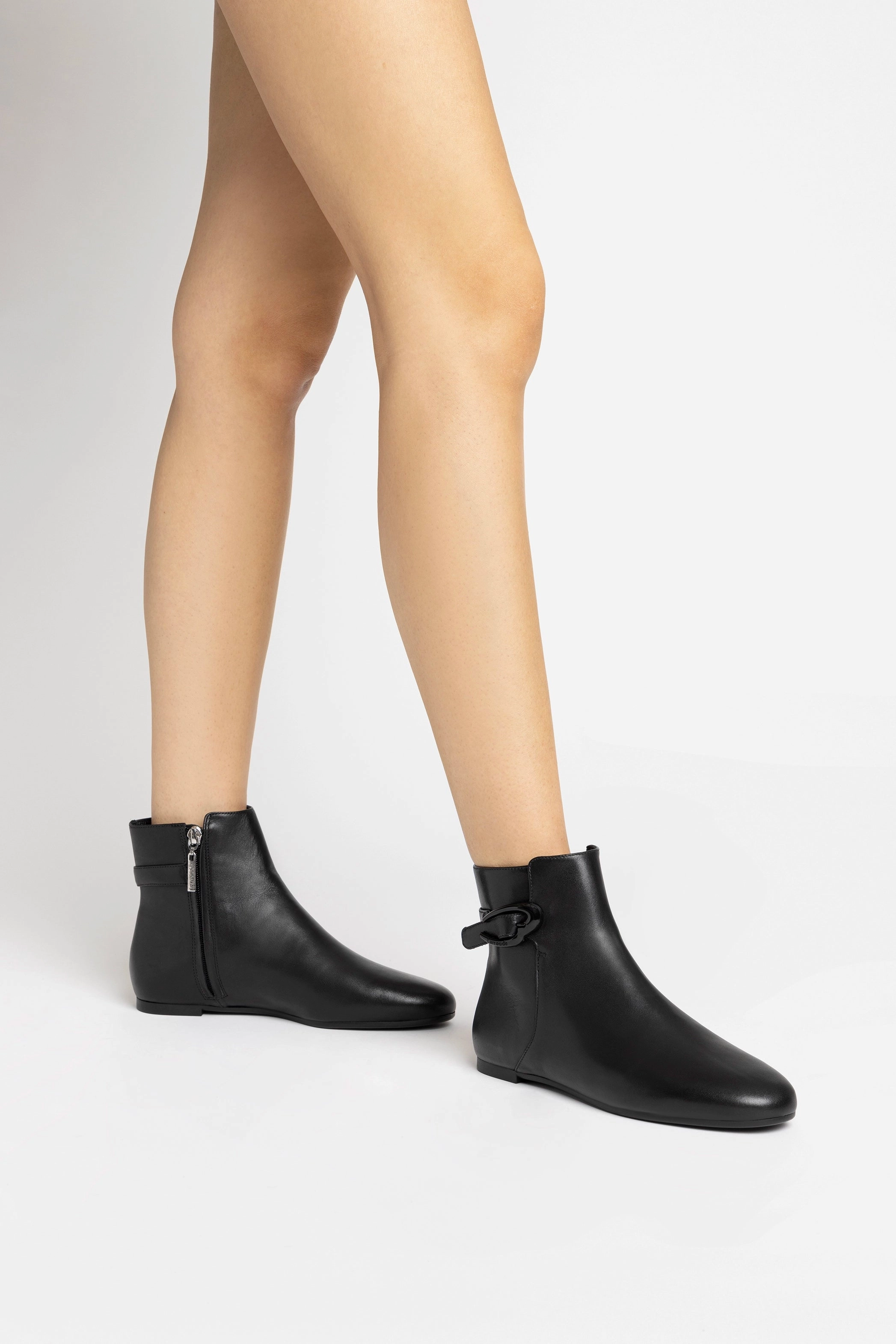 Breathable Material Mini Verona Boot In Black Leather