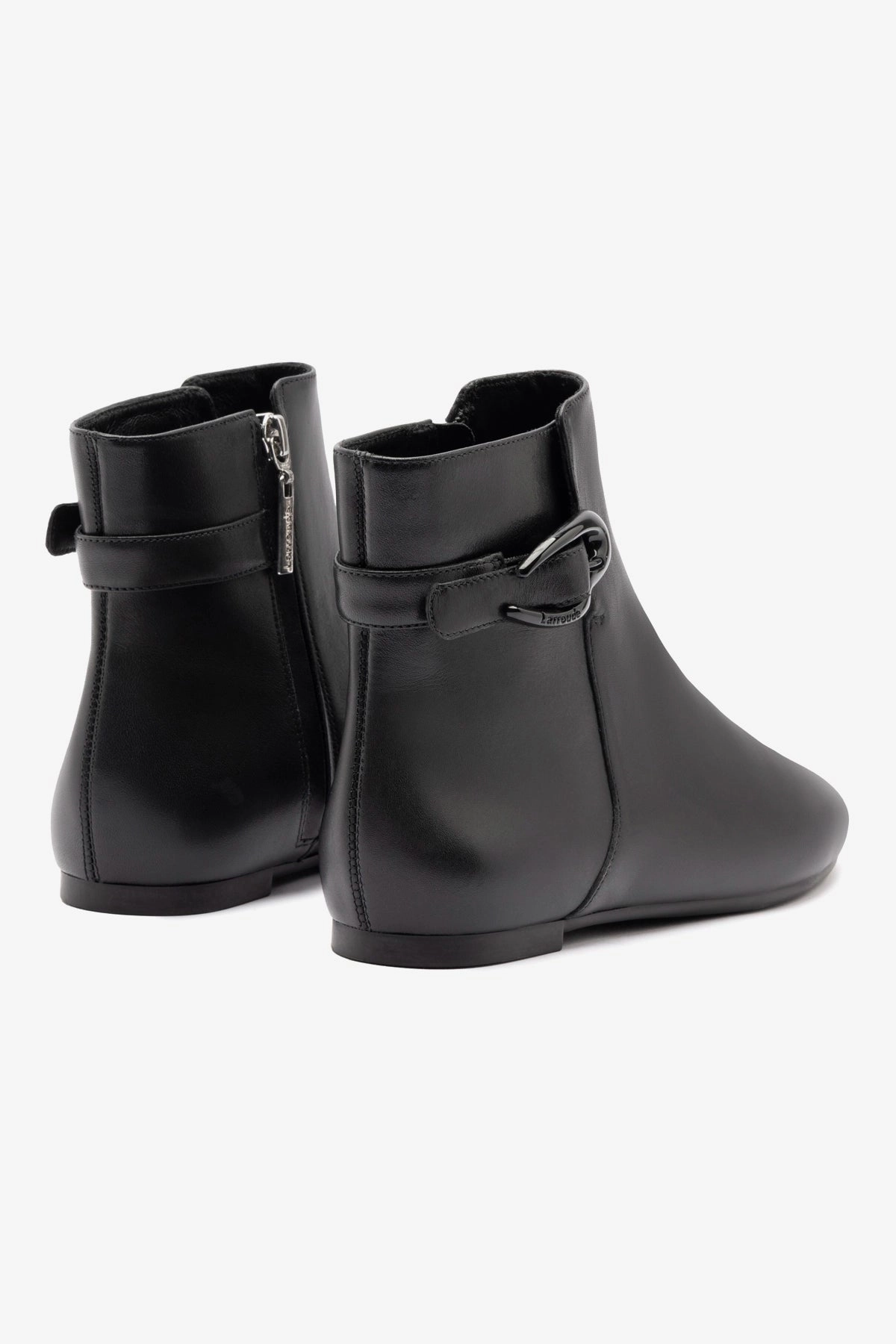 Mini Verona Boot In Black Leather Winter Protection Stable Support Rainy Day Commuter