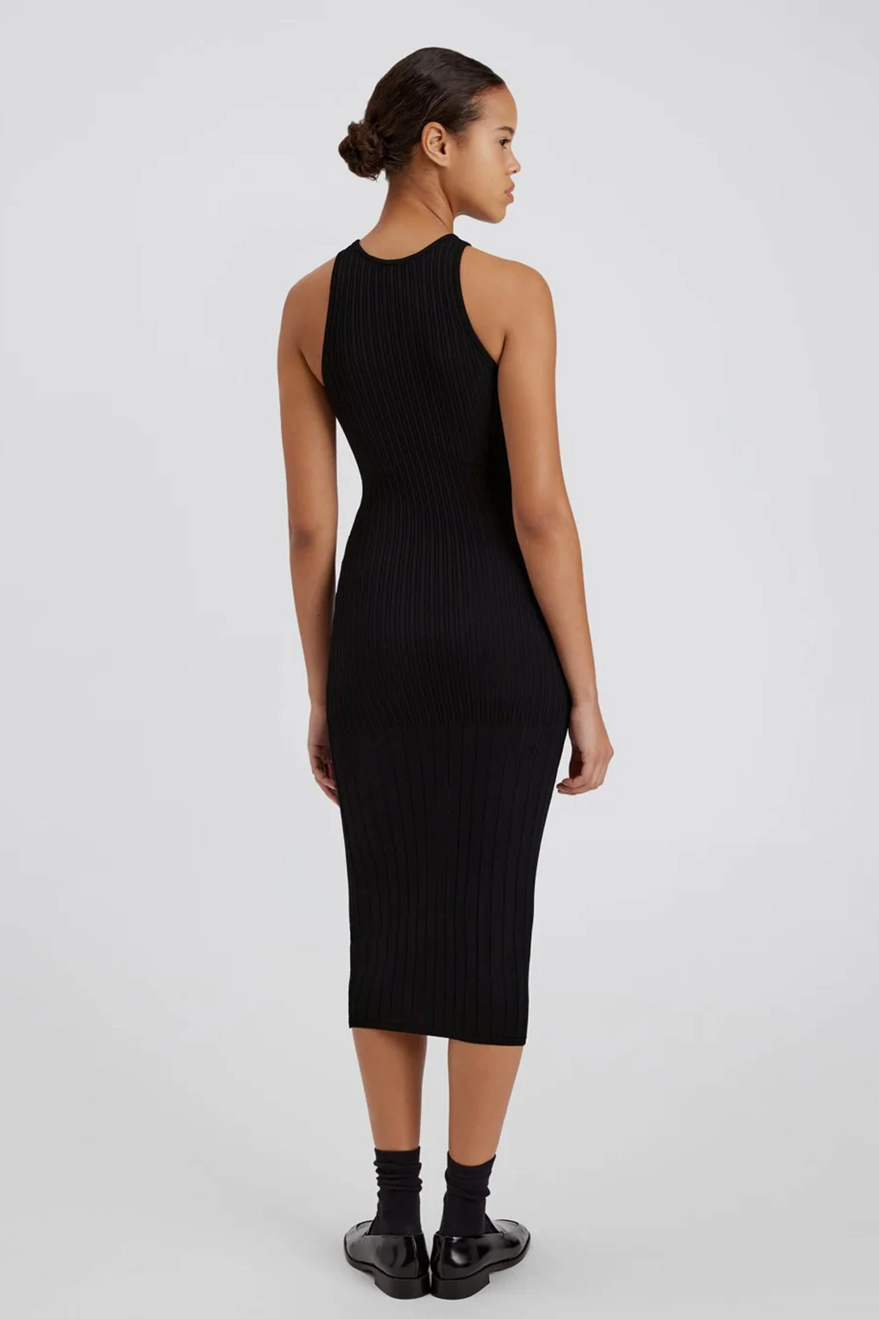 Soft Outfit SOLID & STRIPED | The Varena Dress - Noir