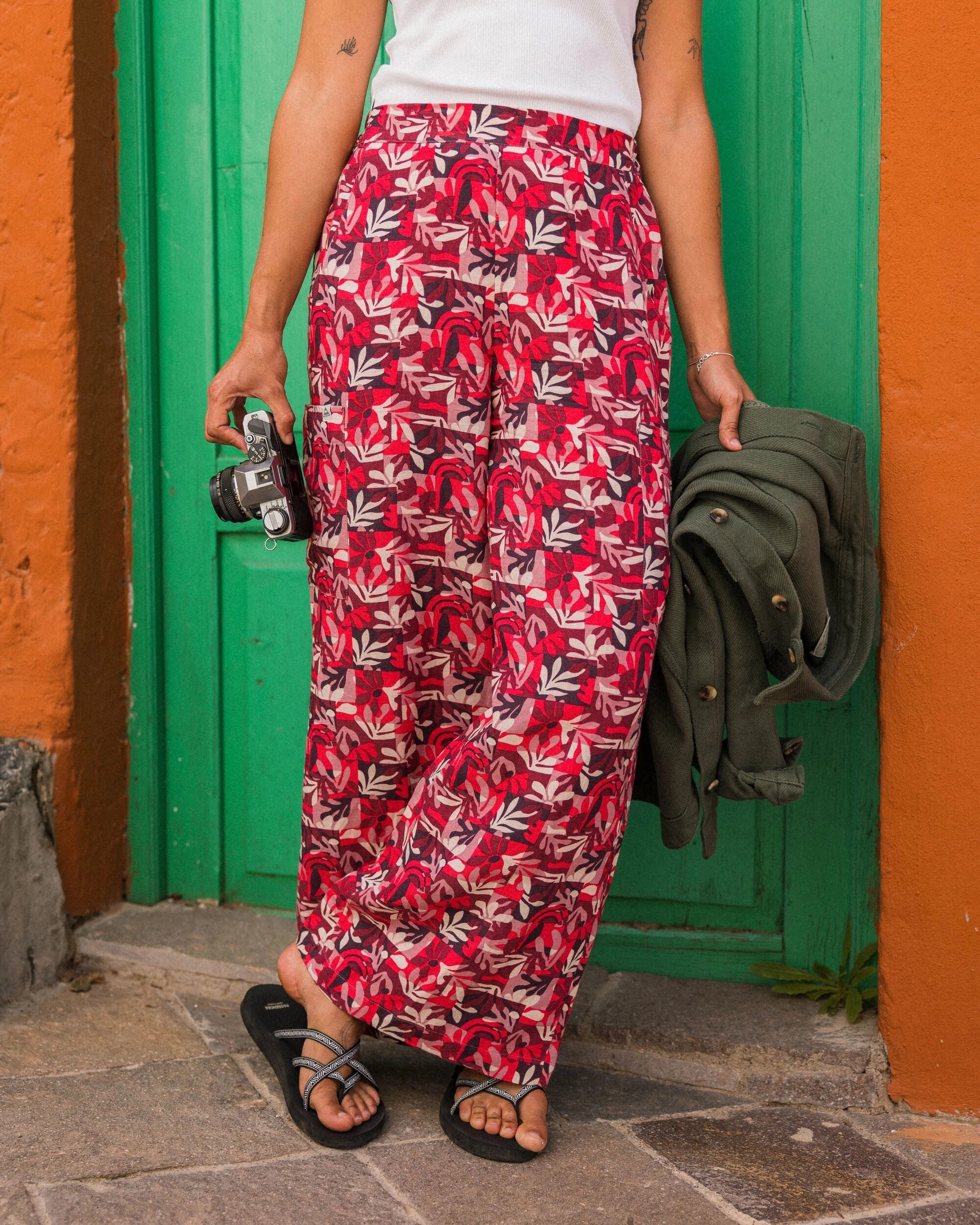 Someday Linen Trouser - Mountain Foliage Cranberry Soft and Light