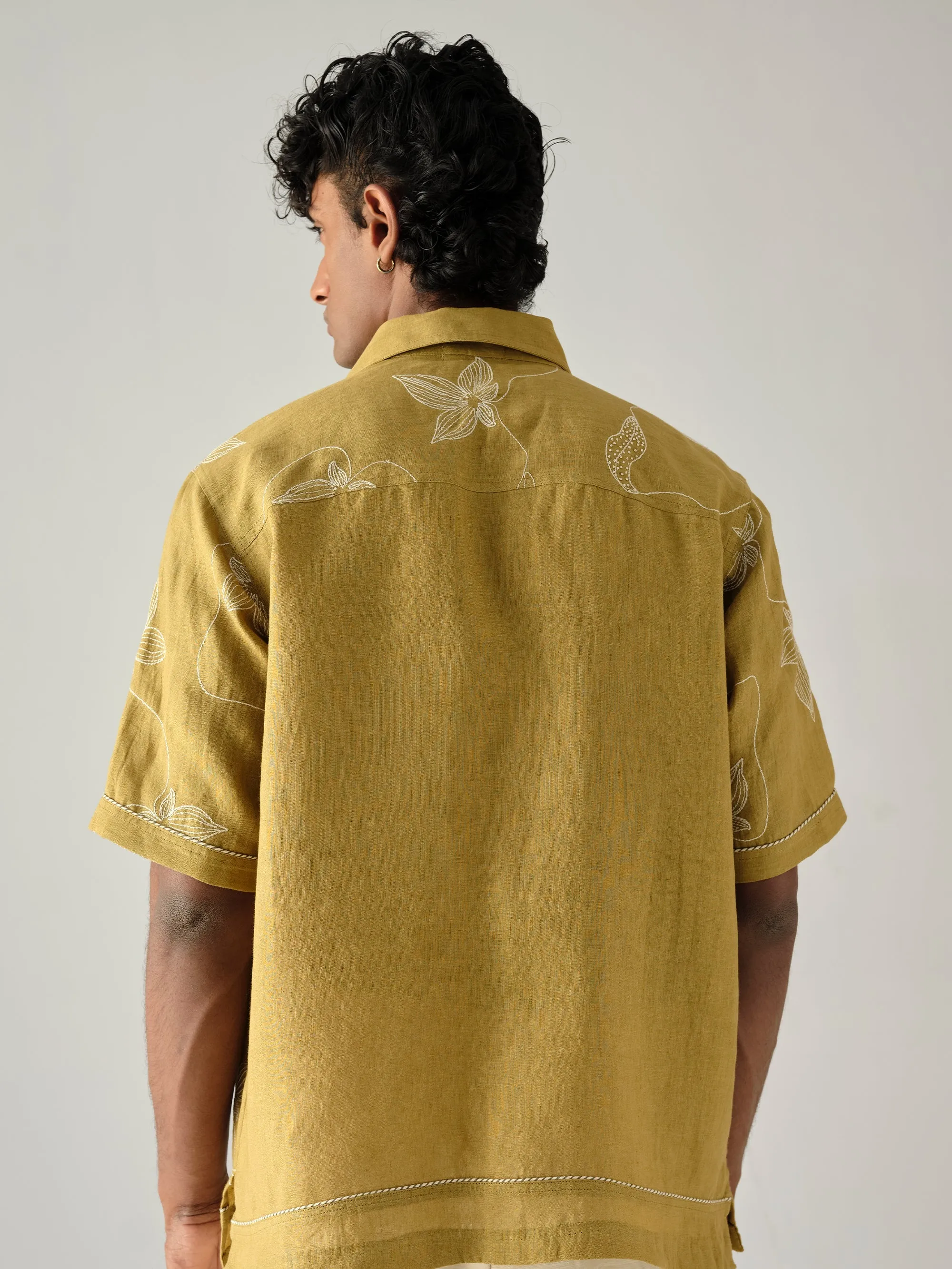 Folklore Shirt Bold Graphics