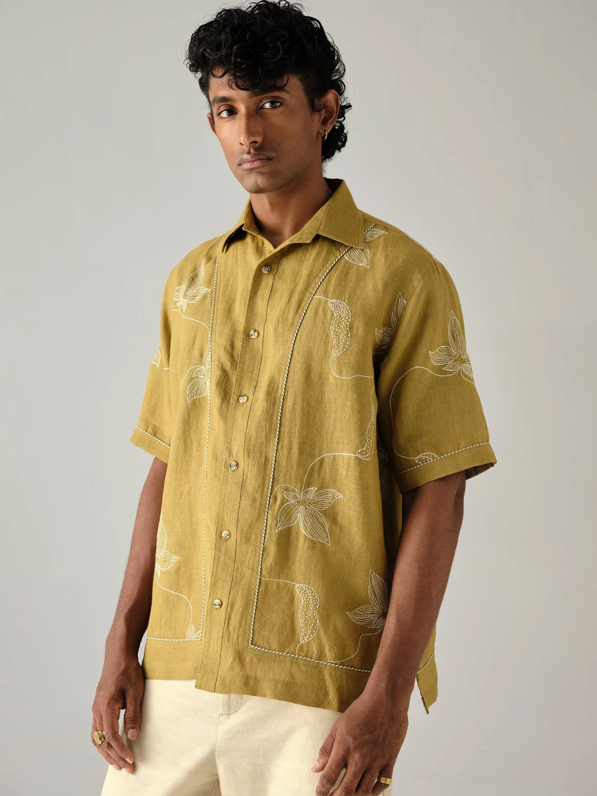 Twill Weave Day-To-Night Wear Folklore Shirt